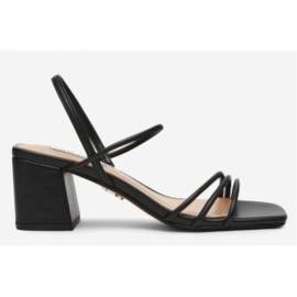 STEVE MADDEN SANDALO NERO