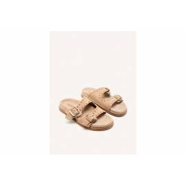 SANDALI CON BORCHIE BEIGE